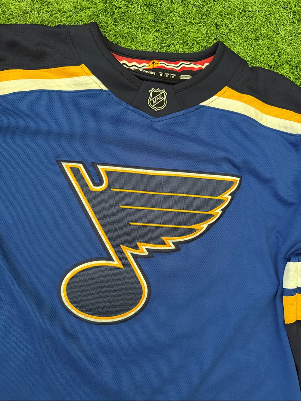 Fanatics Navy Blue and Yellow St. Louis Blues NHL Jersey  Size Medium